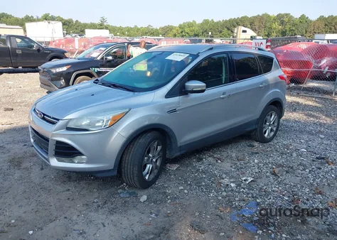 2016 Ford Escape Titanium из США, поврежденный, VIN 1FMCU0JX3GUC86017